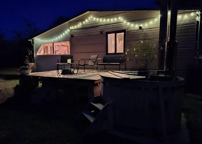 U Vlka Chalet Lnare